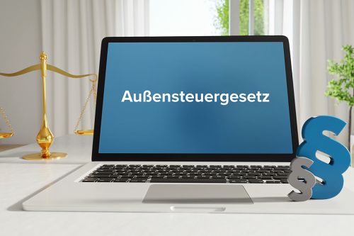 Laptop mit Anzeige Außensteuergesetz
